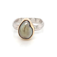 Load image into Gallery viewer, “Kwirky Keshi #2” - Fijian Keshi Pearl Ring
