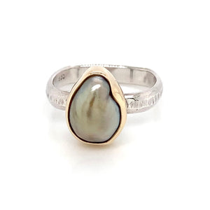 “Kwirky Keshi #2” - Fijian Keshi Pearl Ring