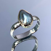 Load image into Gallery viewer, “Kwirky Keshi #1” - Fijian Keshi Pearl Ring
