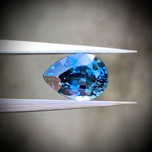 Load image into Gallery viewer, Cobalt Blue Spinel 1.31ct Pear
