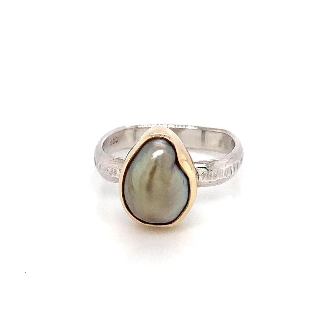 “Kwirky Keshi #2” - Fijian Keshi Pearl Ring