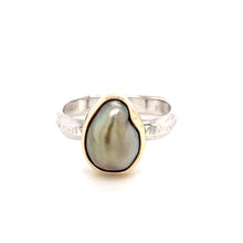 Load and play video in Gallery viewer, “Kwirky Keshi #2” - Fijian Keshi Pearl Ring
